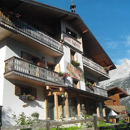 Mini-hôtel Garni Meuble La *