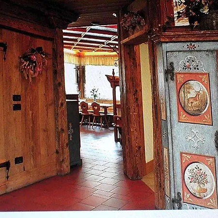 Garni Meuble La イン