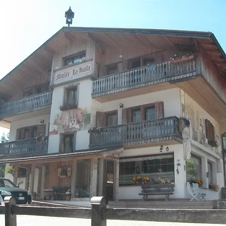 Garni Meuble La Kro Zoldo Alto